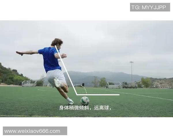 铲子足球的魅力与技巧解析让你在球场上大放异彩的秘诀分享 铲子足球的魅力与技巧解析让你在球场上大放异彩的秘诀分享